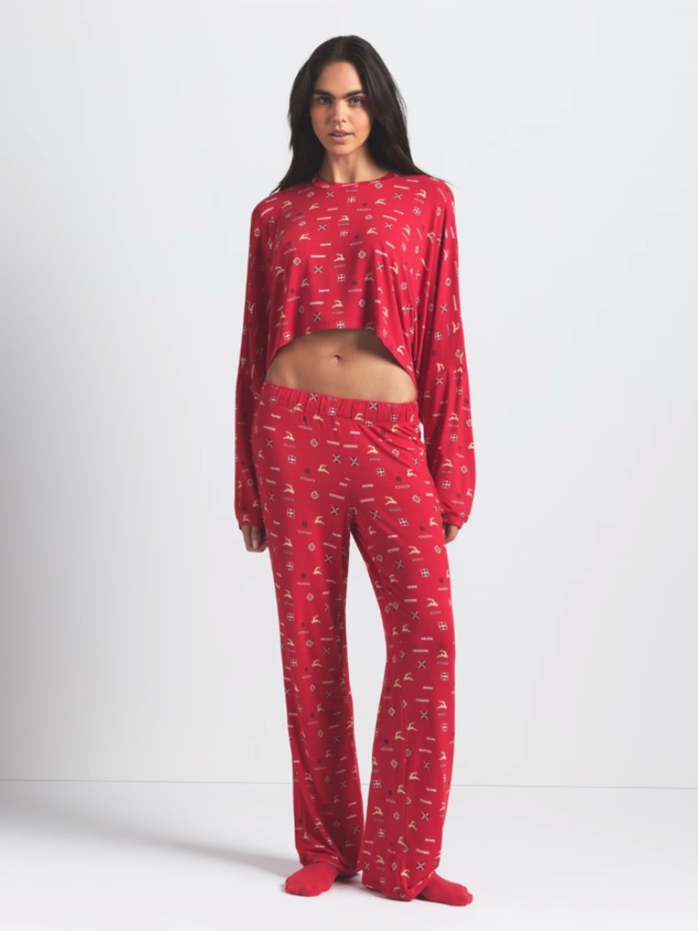 SKIMS SLEEP CROPPED LONG SLEEVE AND PANT SET | CRANBERRY VINTAGE DEER PRINT